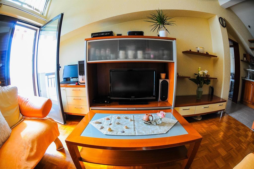 Apartments Marija Petricevic Podstrana Room photo